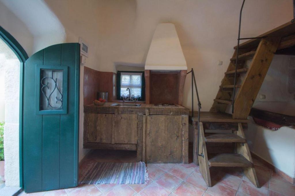 Abramis Rooms Mitáta 외부 사진